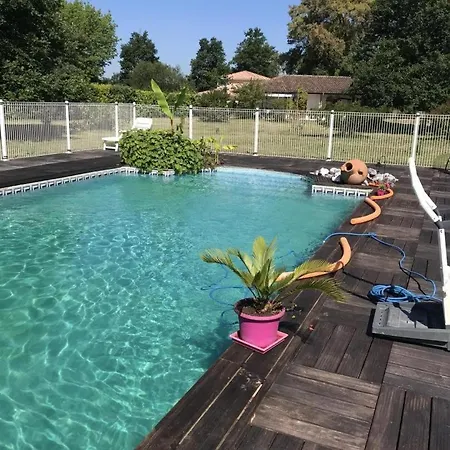 Belle De Jour Hébergement de vacances Mézos